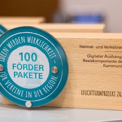 Awardverleihung Wettbewerb 100 Förderpakete der WW