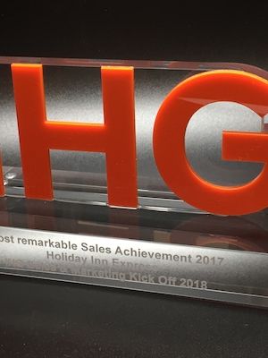 Logo-Aufsteller "InterConti. Hotels Group"