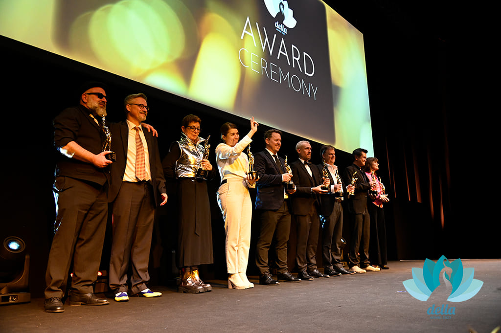 Della Awards